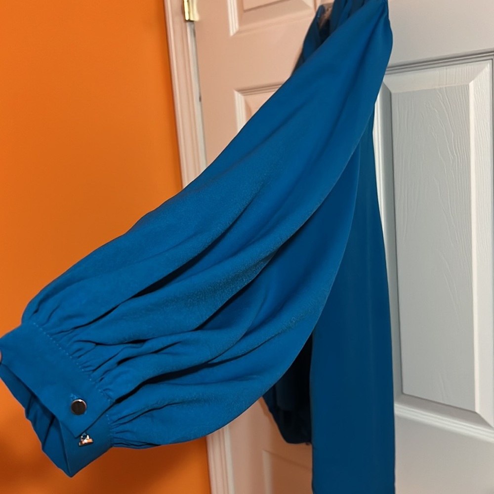 Woman blouse - Picture 5 of 9